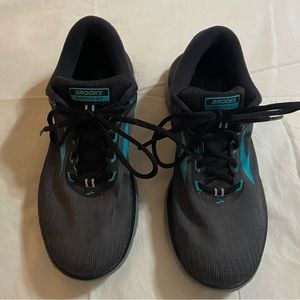 Brooks shoes